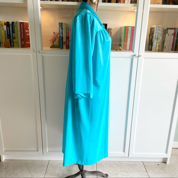 Vintage Vanity Fair Bright Blue Robe Housedress - Picture 2 of 15